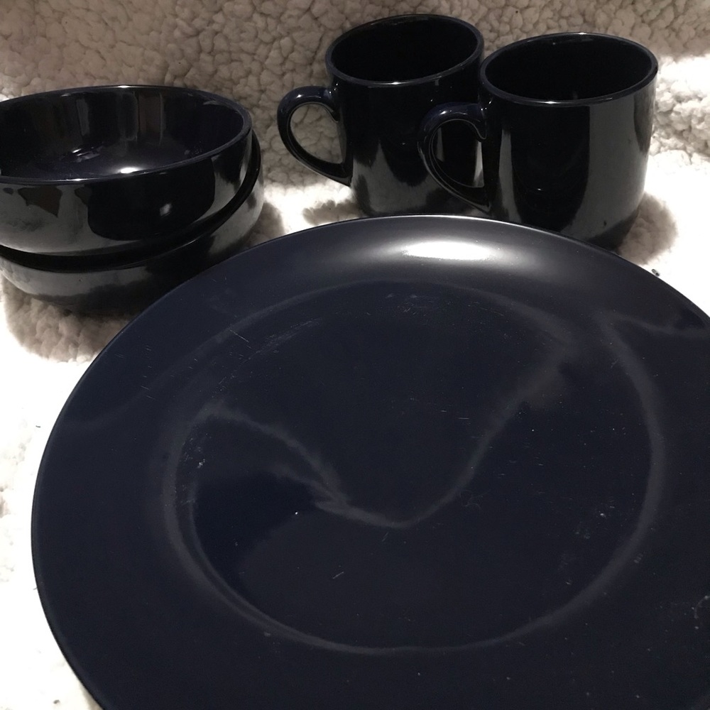 Set of 6 Navy Blue dinning set.